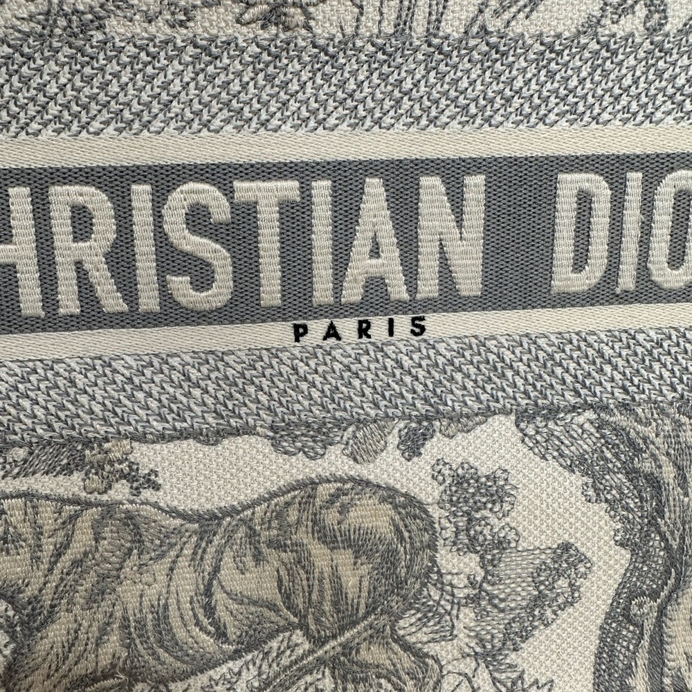 Christian Dior Medium Toile De Jouy Book Tote Shoulder Bag - Picture 9 of 16